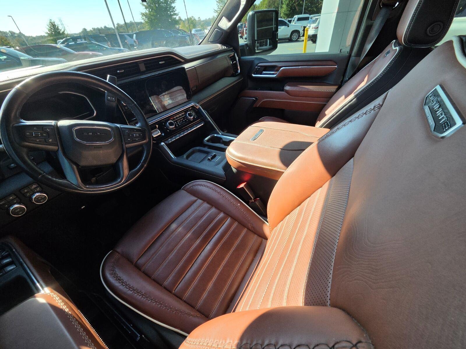 Used 2024 Onyx Black GMC Denali Ultimate image 11