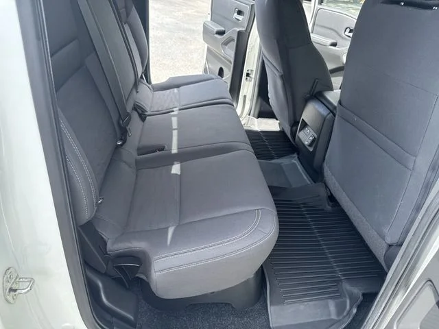 Used 2022 White Nissan SV image 11