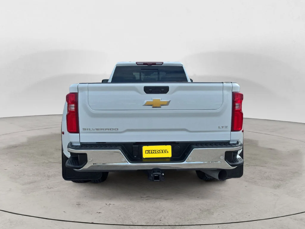 Used 2024 Summit White Chevrolet LTZ DRW image 10