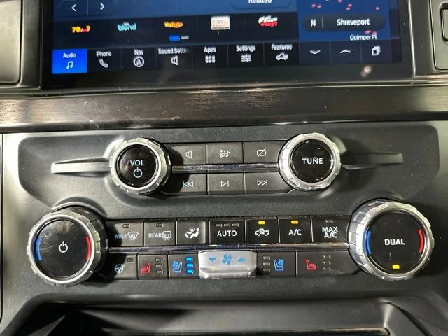 Used 2023 White Ford Lariat image 17