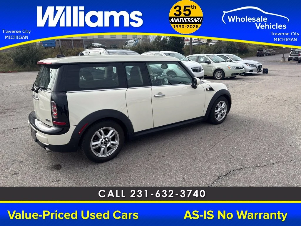 Used 2013 Pepper White MINI Clubman image 13