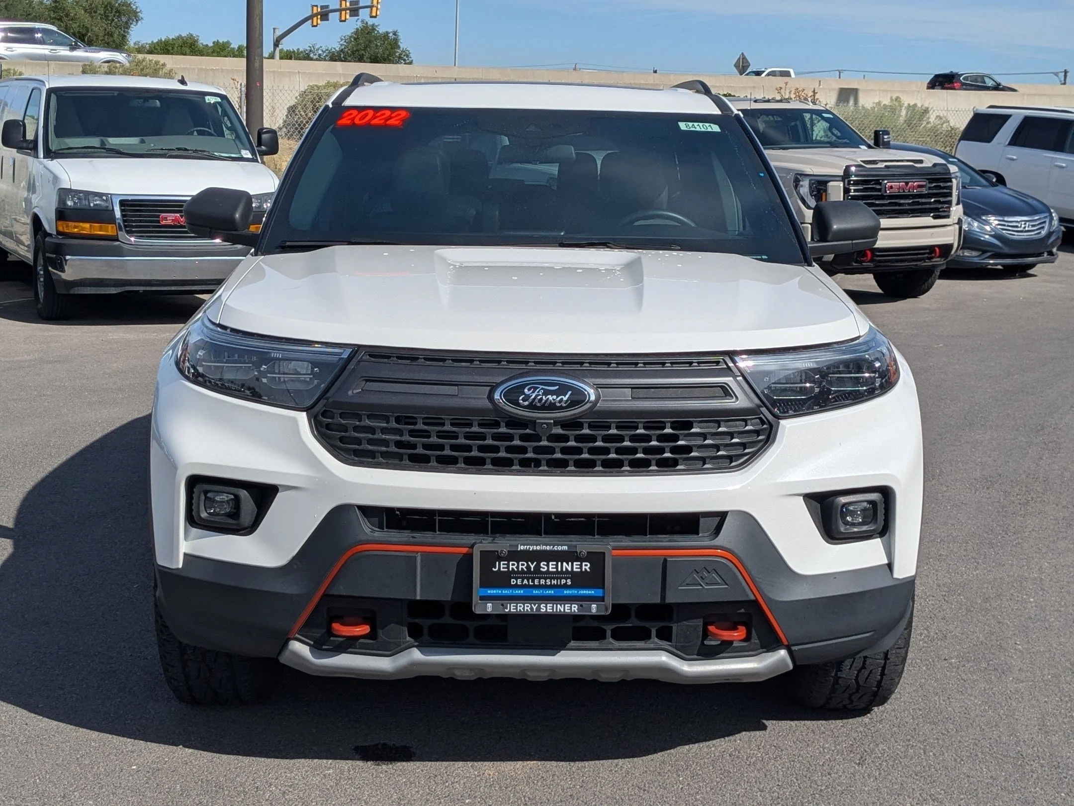 Used 2022 White Metallic Ford Timberline image 8