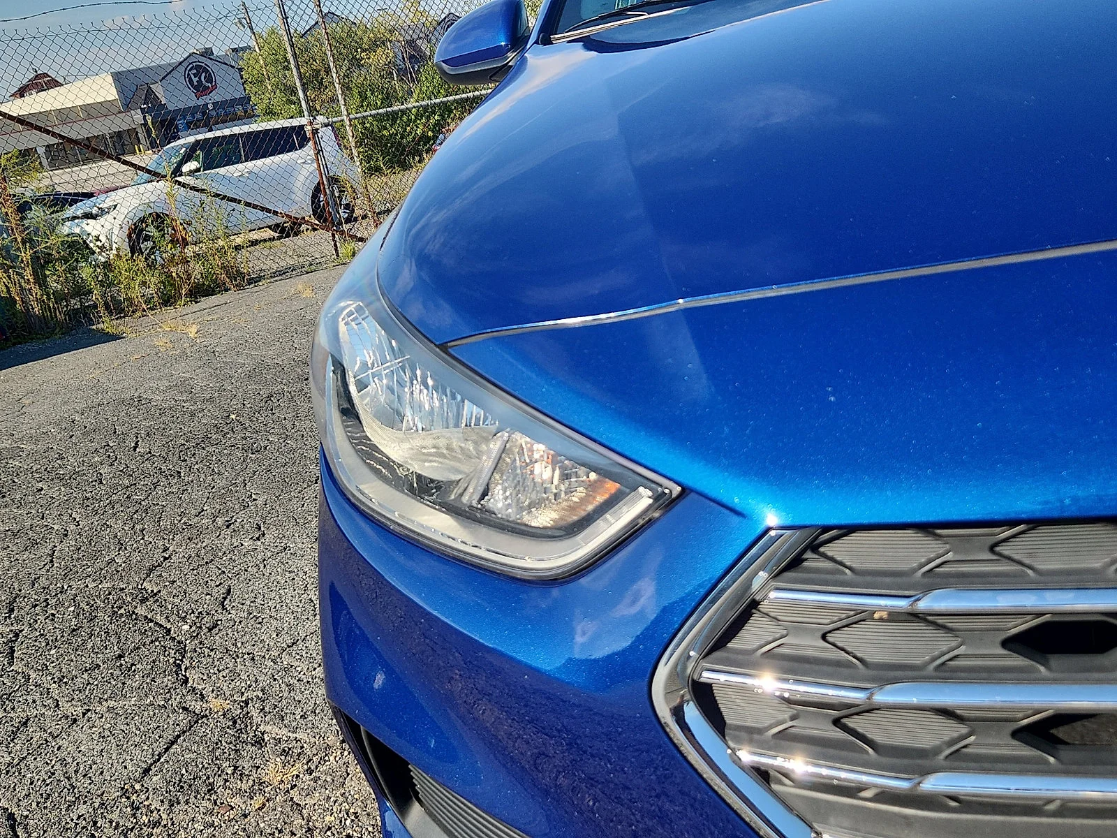 Used 2021 Blue Hyundai SE image 9