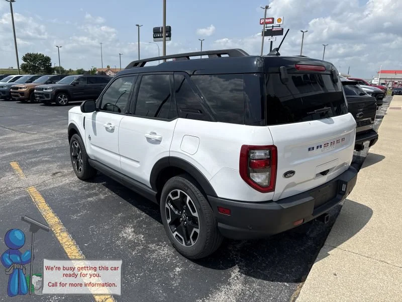 Used 2022 Oxford White Ford Outer Banks image 3