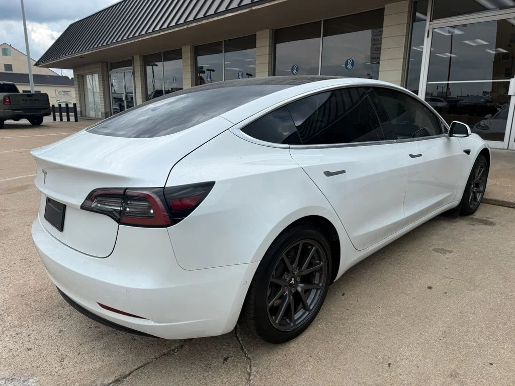 Used 2020 White Tesla Standard Range Plus image 9