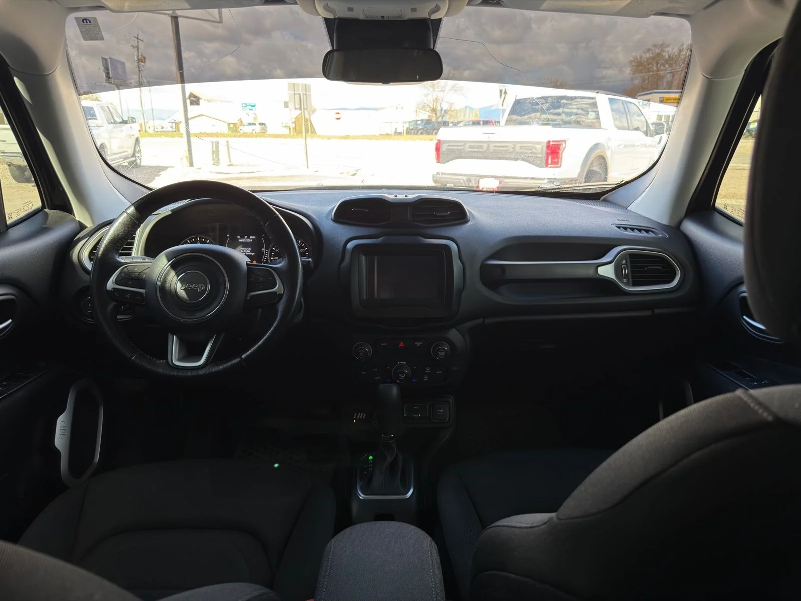 Used 2018 Black Jeep Latitude image 11