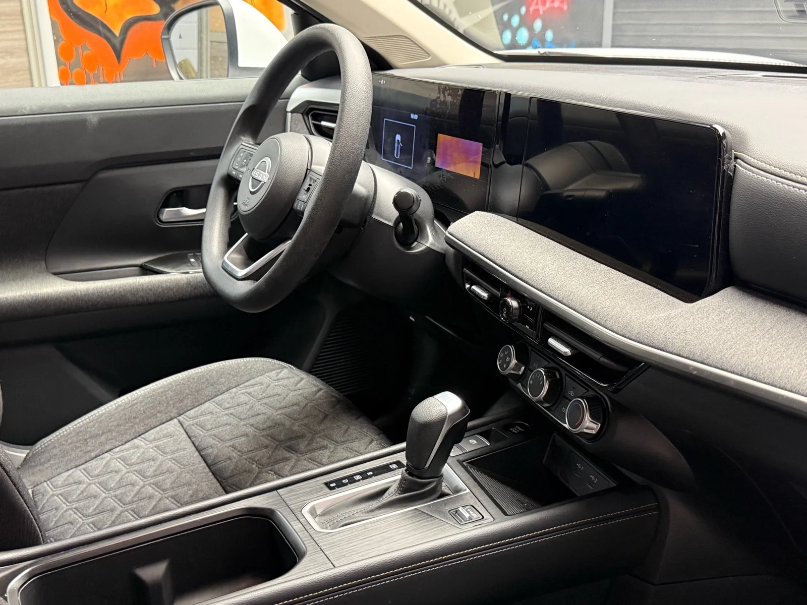Used 2025 Fresh Powder (qm1) Nissan SV image 23