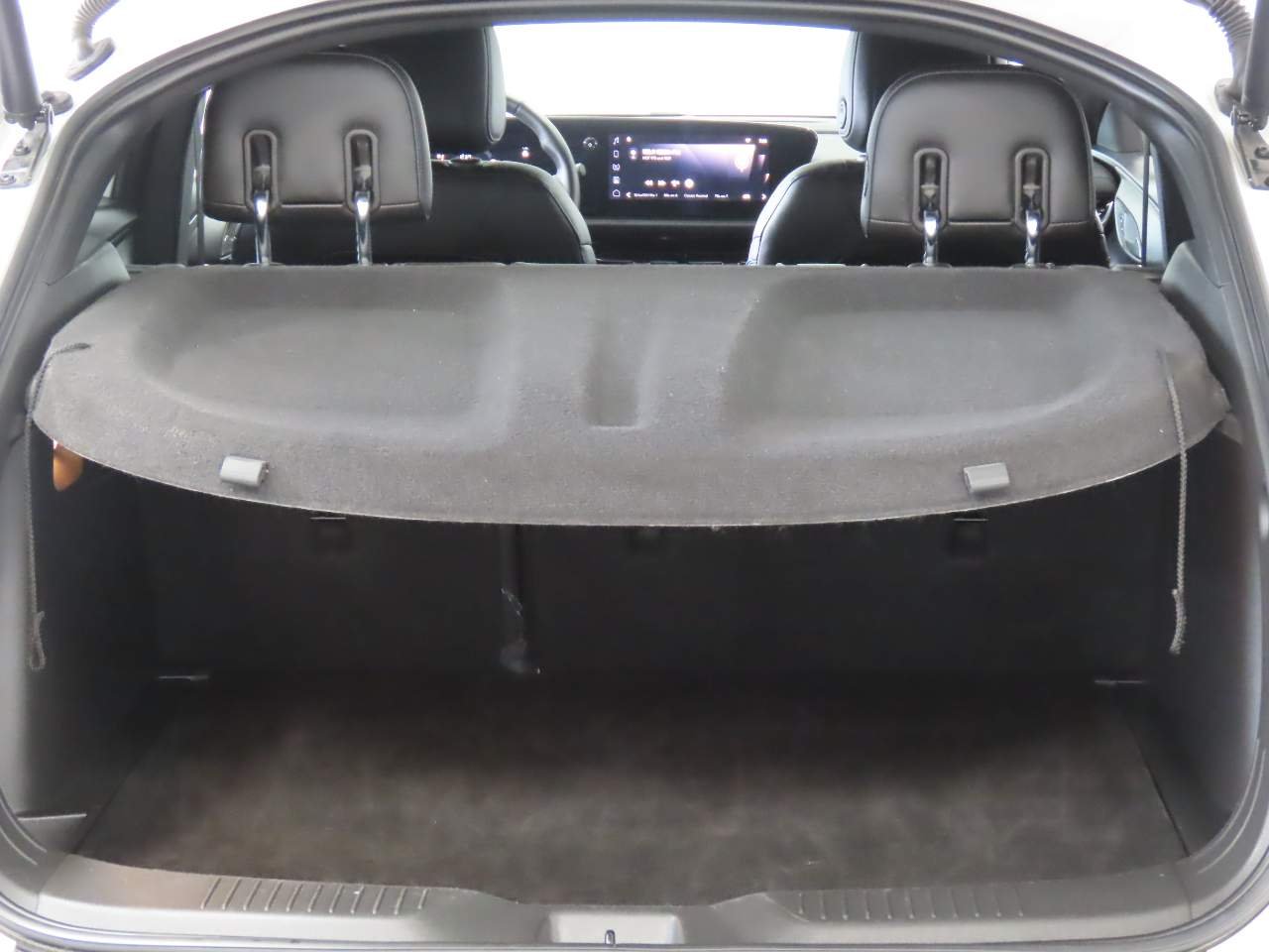 Used 2025 Summit White Buick Sport Touring image 16