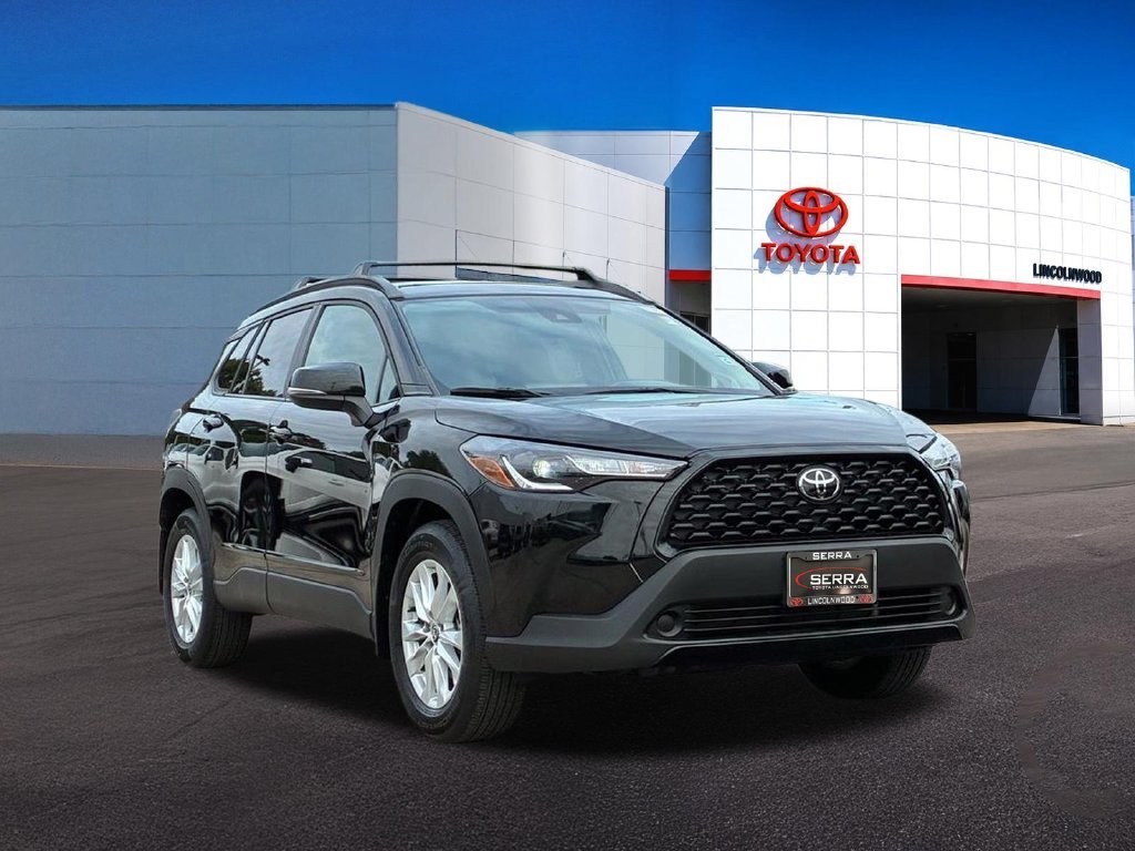 Used 2022 Black Toyota LE image 7