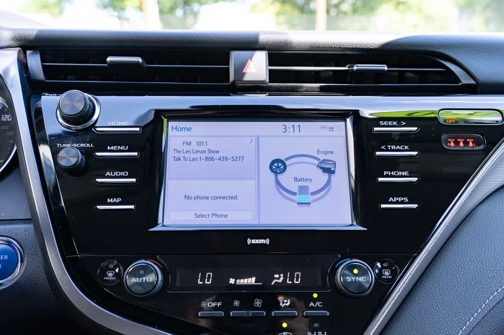 Used 2020 Gray Toyota SE image 16