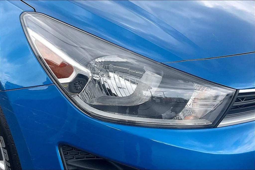 Used 2023 Blue Kia S image 28