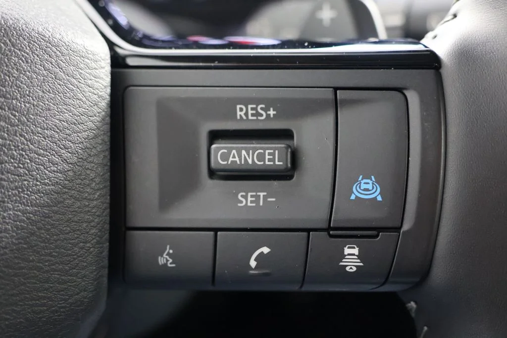 Used 2025 Boulder Gray Nissan SL image 12
