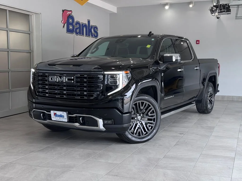 Certified Used 2022 Onyx Black GMC Denali Ultimate image 2