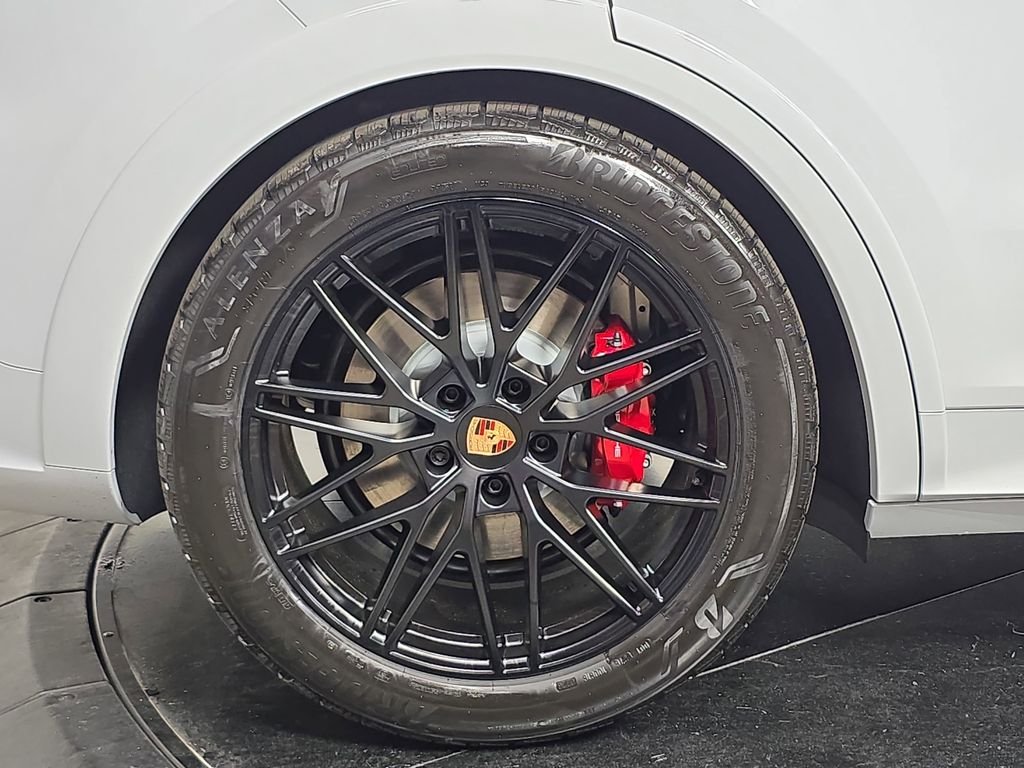 New 2026 Carrara White Metallic Porsche GTS image 29