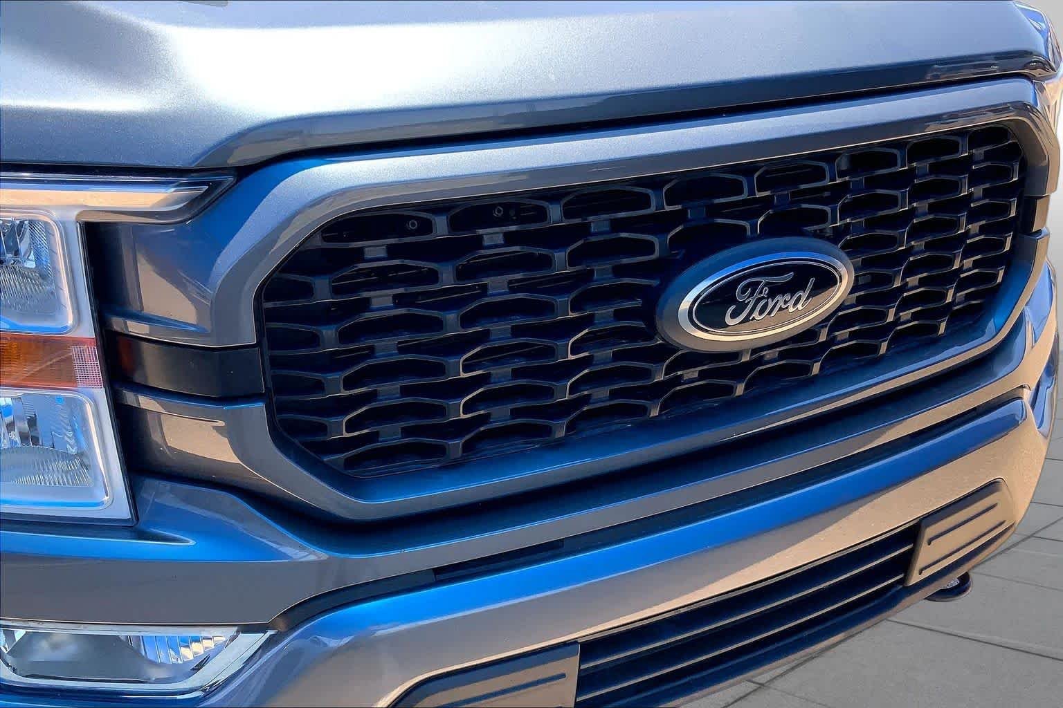 Used 2022 Carbonized Gray Ford XL image 30