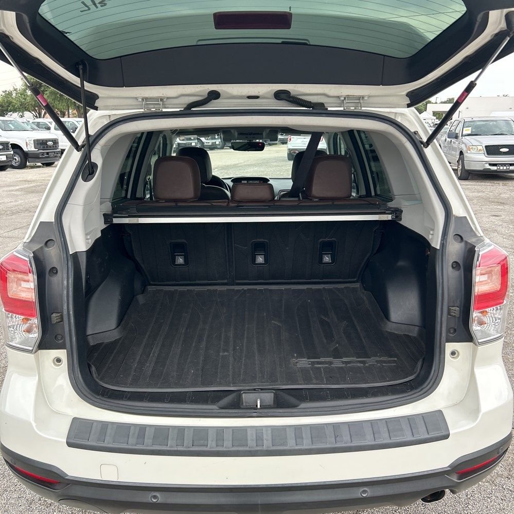 Used 2017 Crystal White Pearl Subaru 2.5i Touring image 11