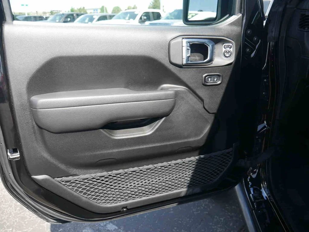 Certified Used 2026 Black Jeep Mojave image 27