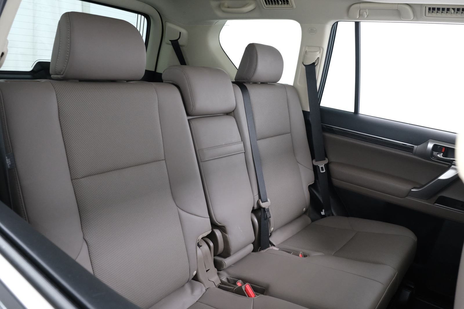 Used 2023 Caviar Lexus 460 image 40