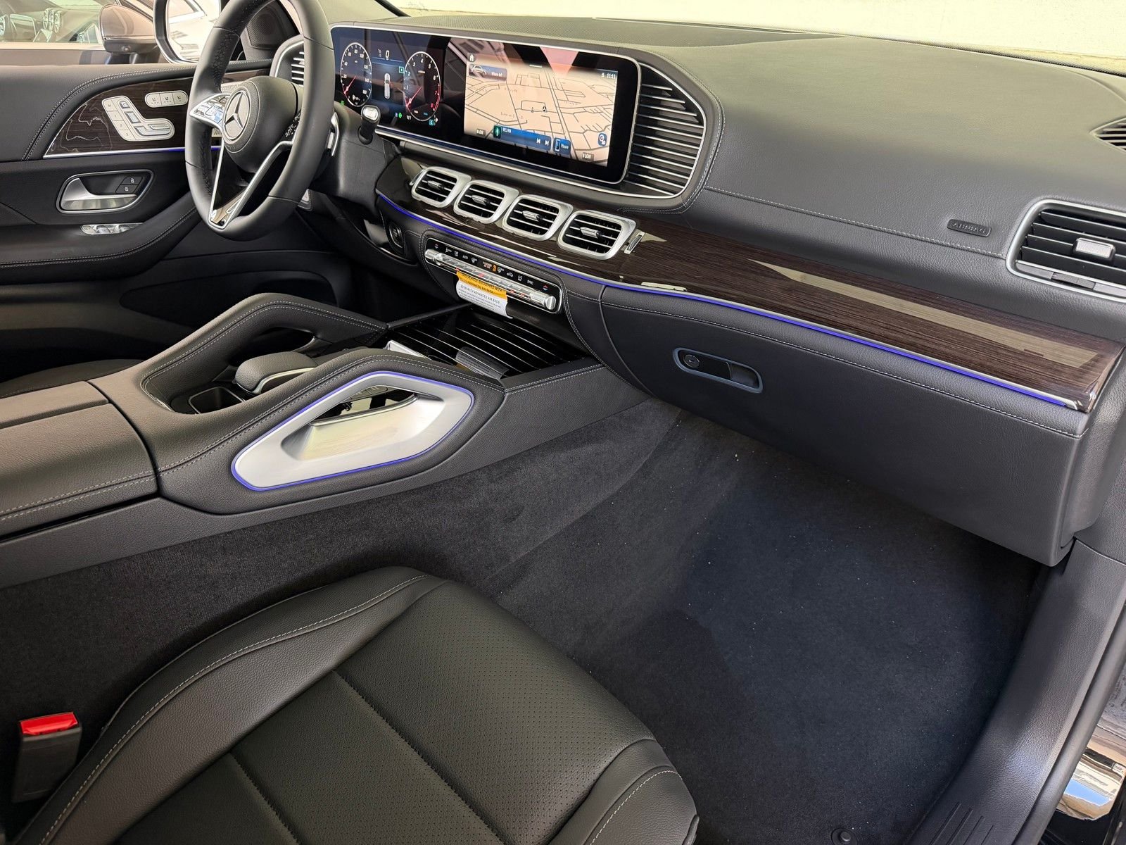 New 2026 Black Mercedes-Benz GLE 450 image 15