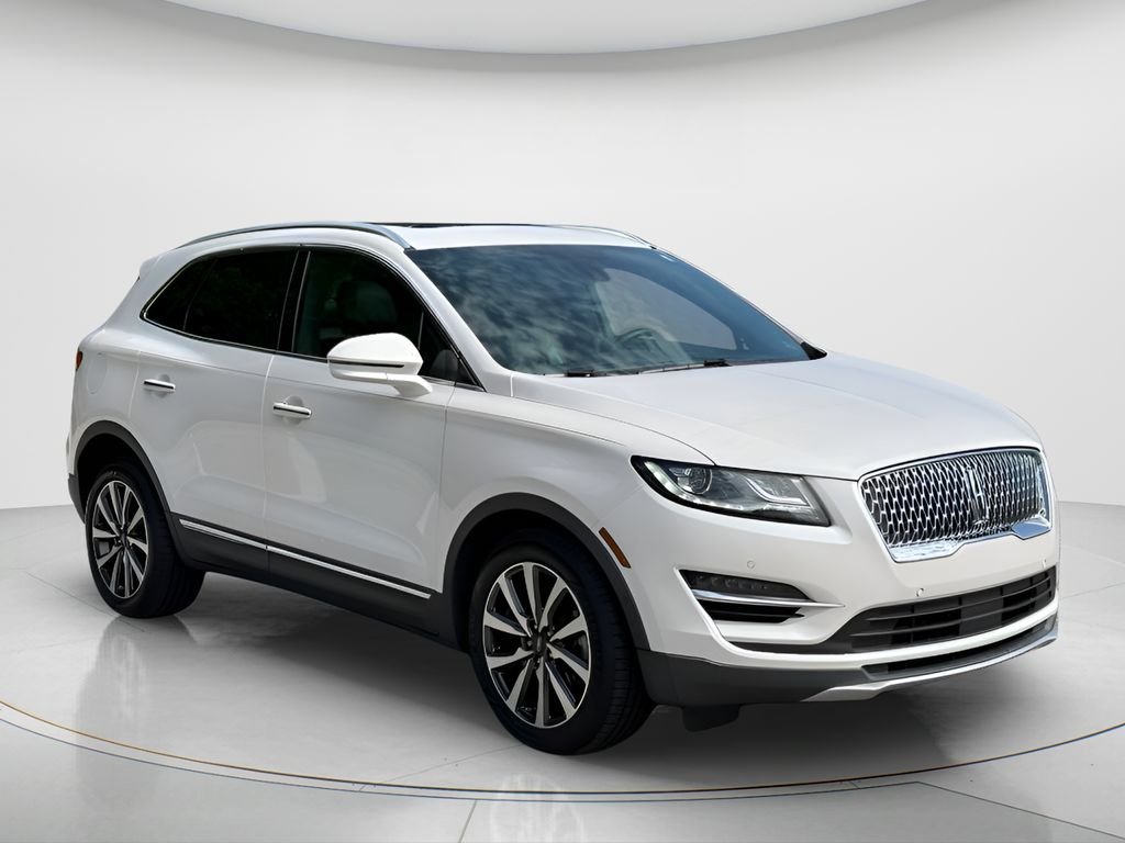 Used 2019 White Lincoln Reserve image 3