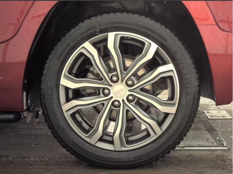 Used 2019 Red Quartz Tintcoat GMC Denali image 25