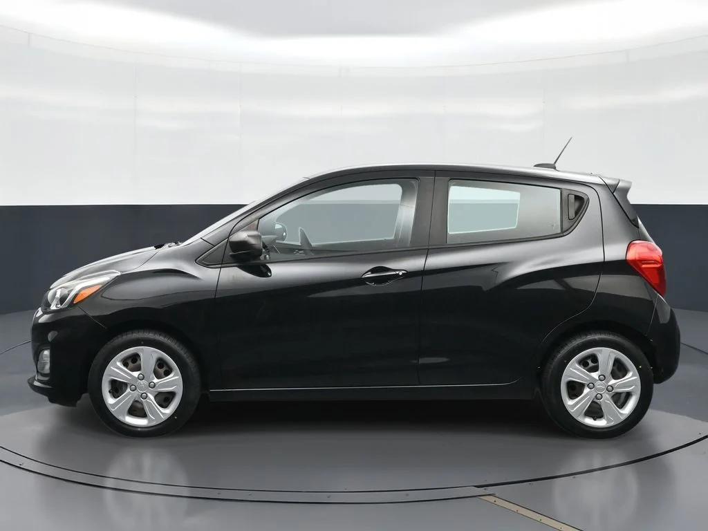 Used 2022 Black Chevrolet LS image 5