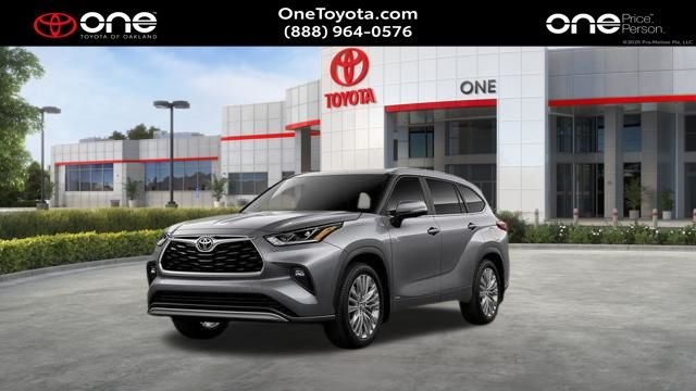 2026 Toyota Highlander Hybrid  Platinum