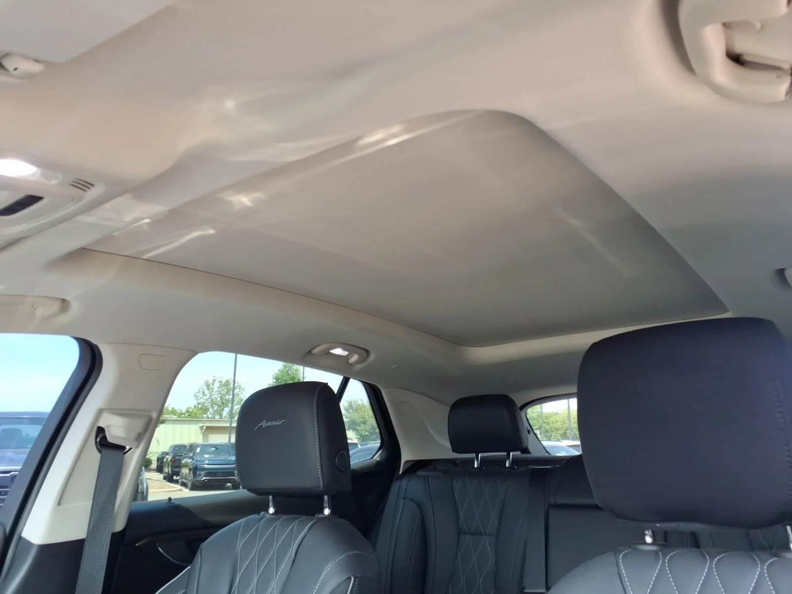 Used 2023 Ebony Twilight Metallic Buick Avenir image 6