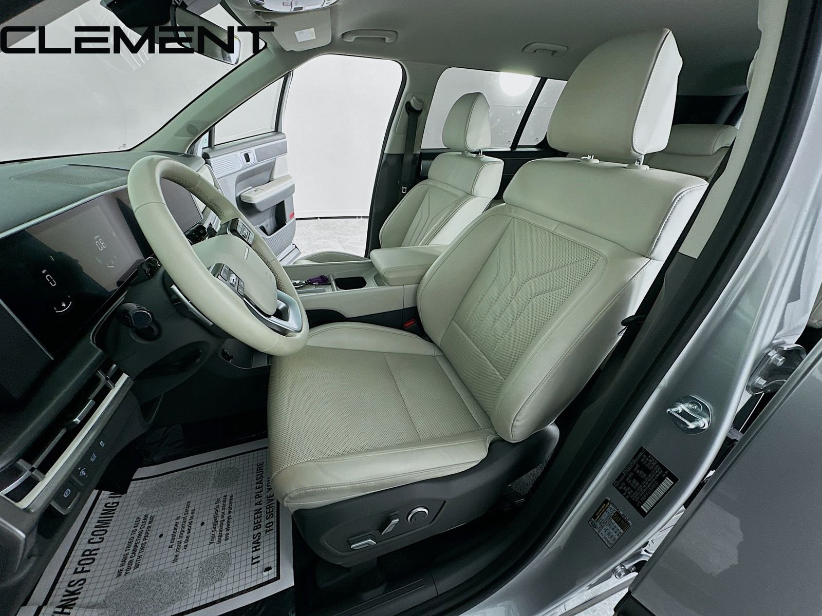 Certified Used 2025 Silver Hyundai SEL image 29