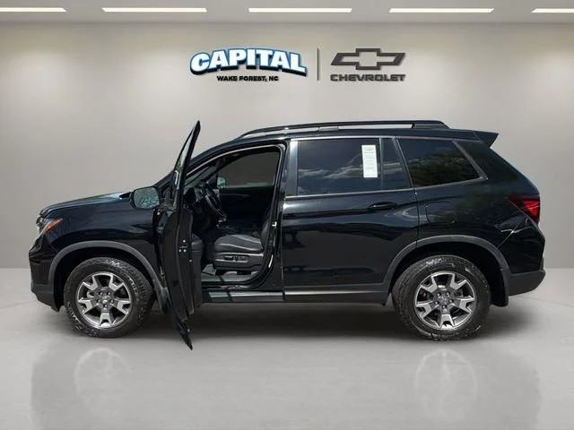 Used 2023 Black Honda AWD TrailSport image 4