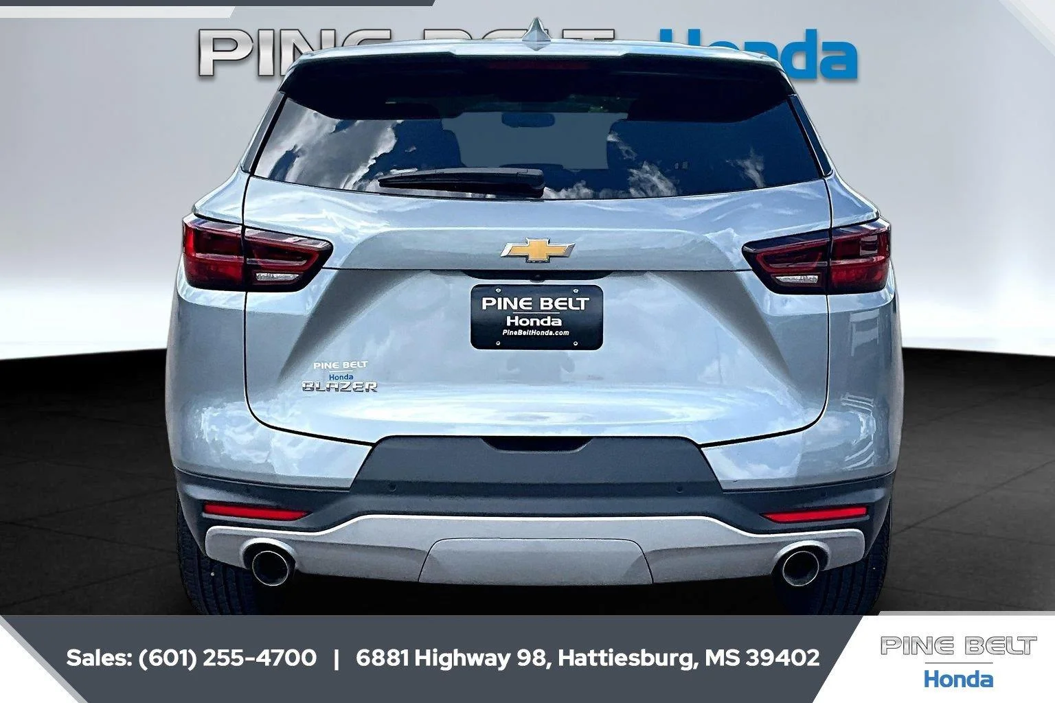 Used 2026 Sterling Gray Metallic Chevrolet LT image 4