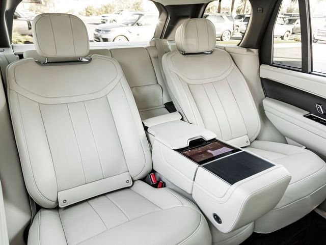 Certified Used 2024 Santorini Black Metallic Land Rover Autobiography image 29