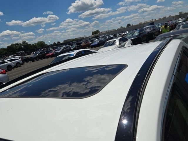 Used 2023 Ice Cap Toyota XLE image 14