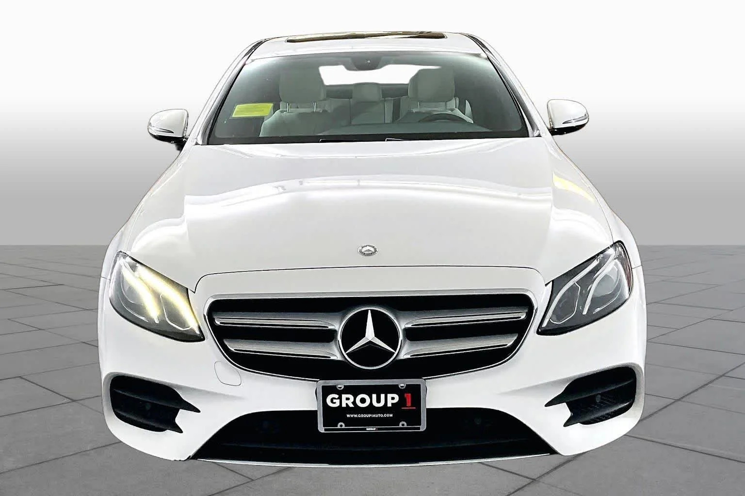 Used 2017 Polar White Mercedes-Benz E 300 Luxury image 4