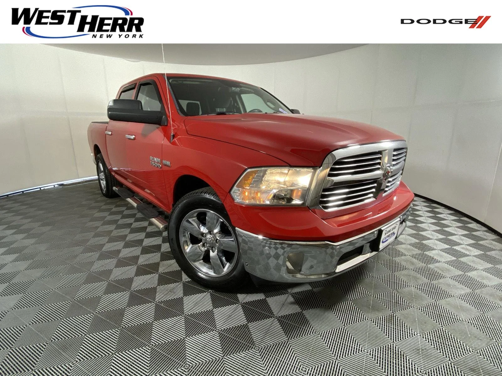 2017 RAM 1500 Big Horn 4x4 Crew Cab 5'7's photo