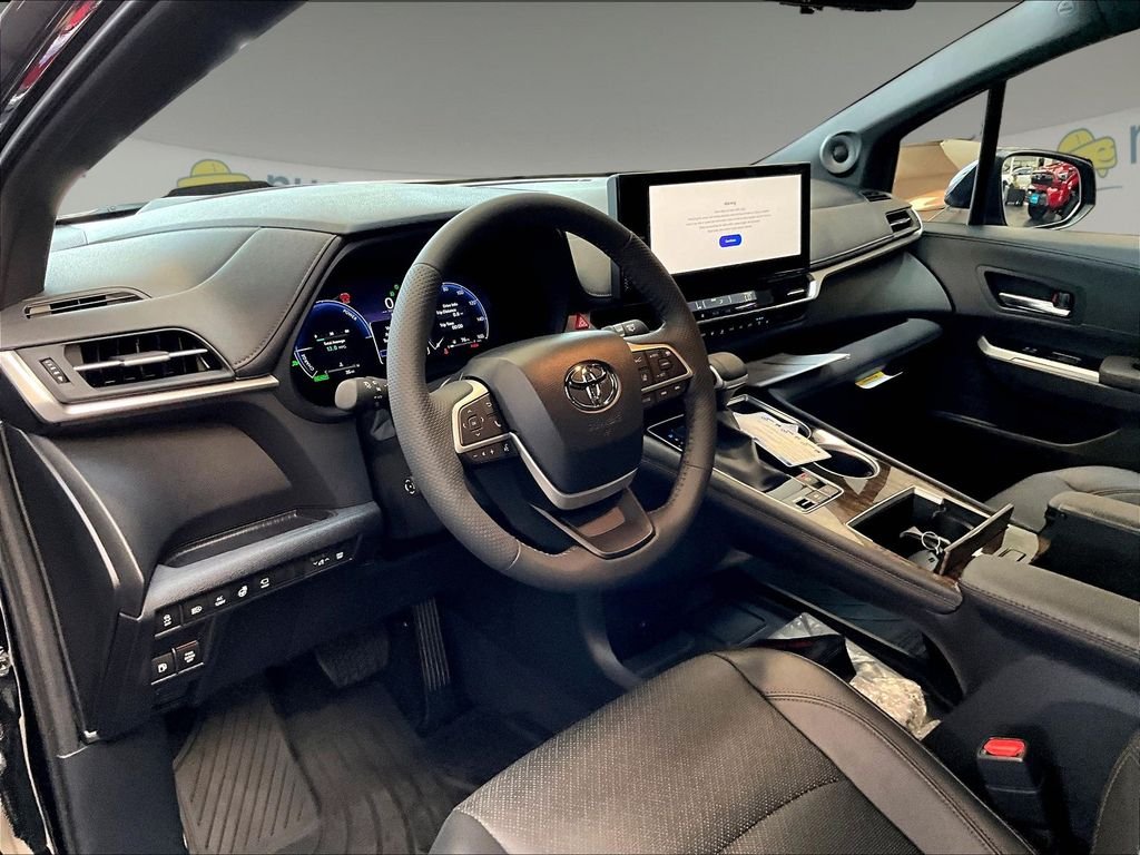 New 2026 Midnight Black Metallic Toyota Platinum image 9
