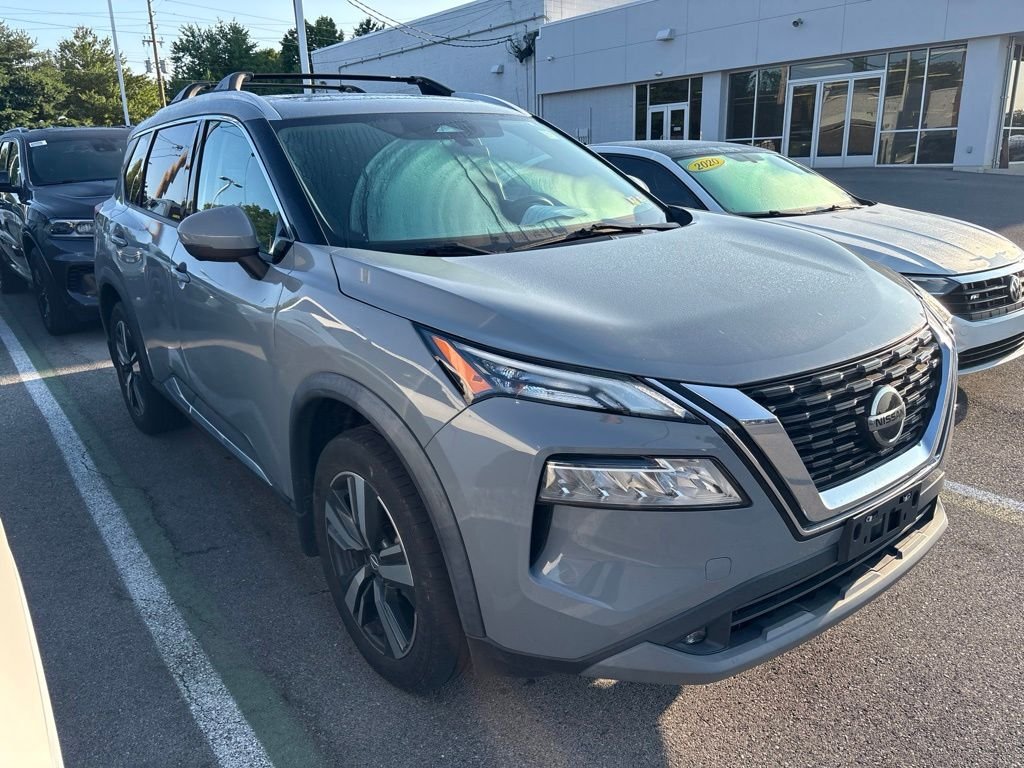 Used 2021 Gray Nissan SL image 1