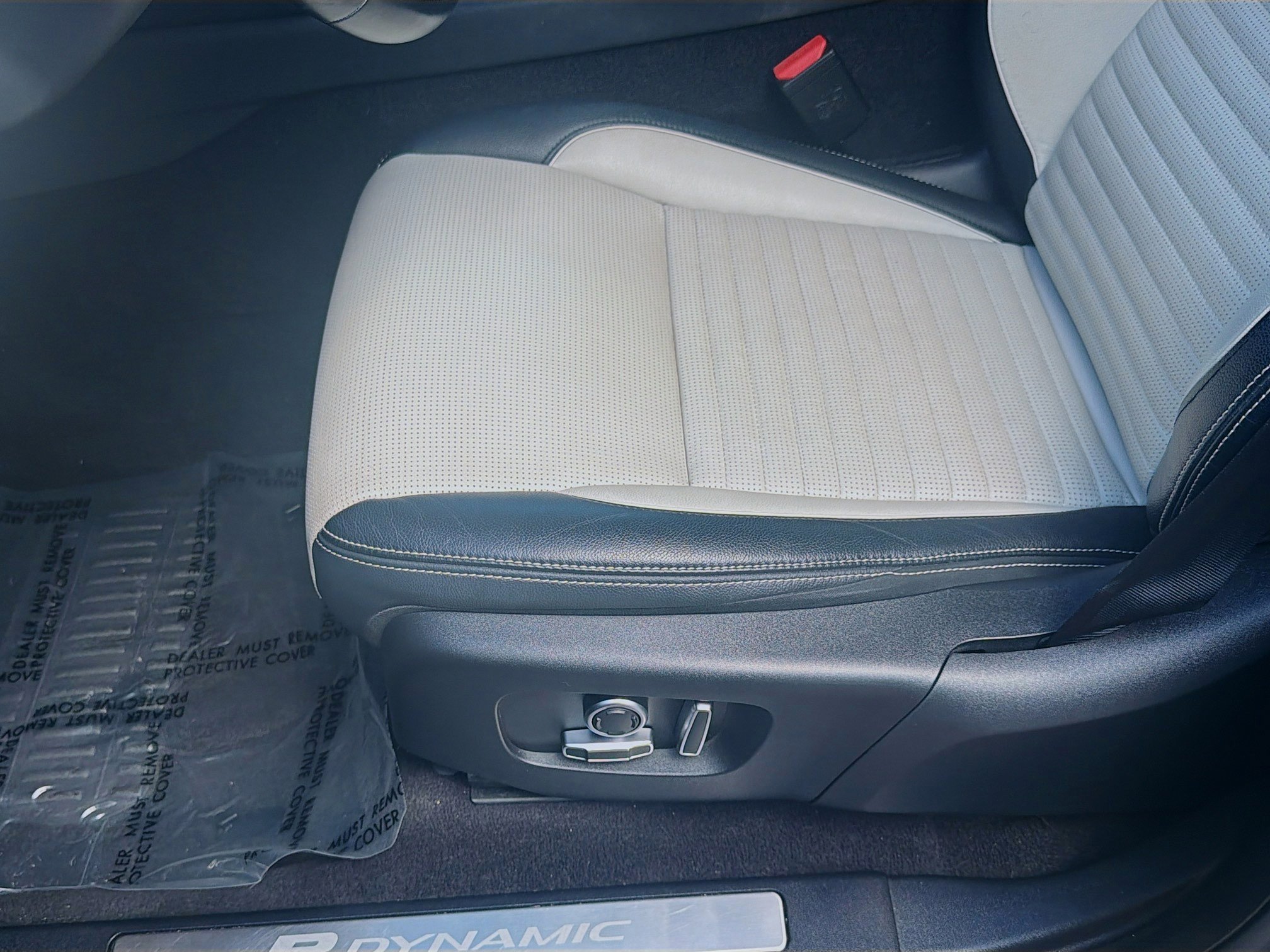 Used 2021 Blue Land Rover S R-Dynamic image 18