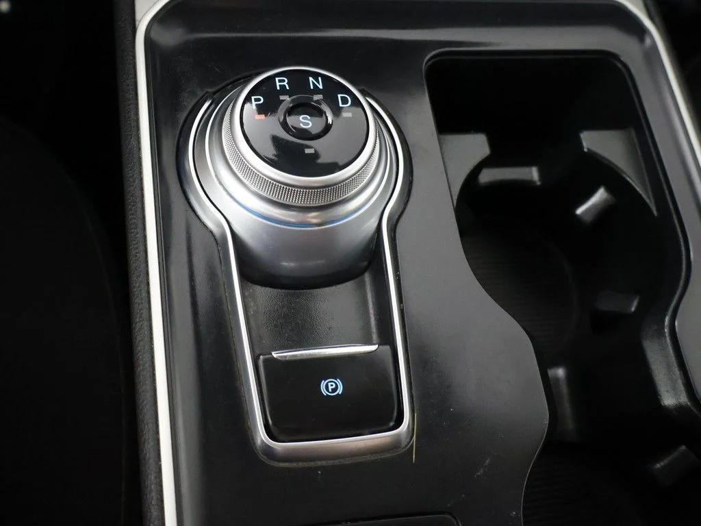 Used 2022 Silver Ford SE image 43