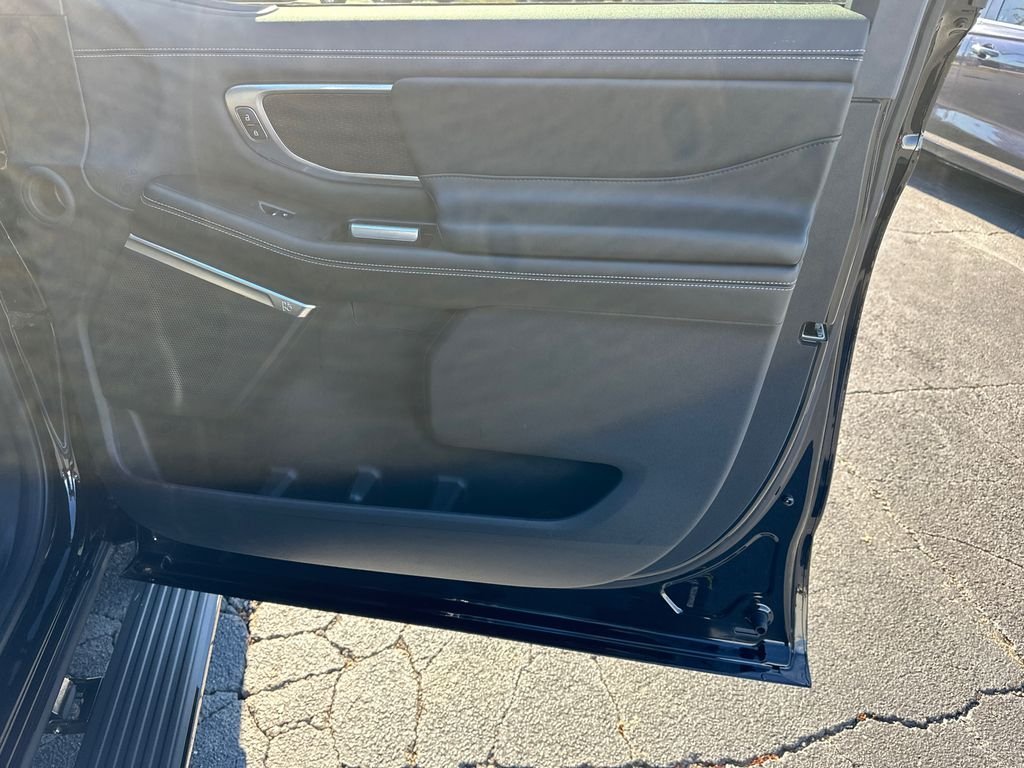 New 2025 Black Ford Platinum image 14