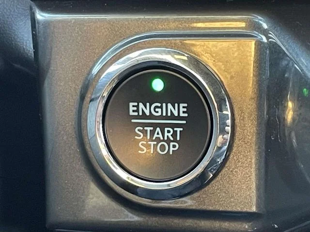 Used 2022 Black Metallic Ford XLT image 23