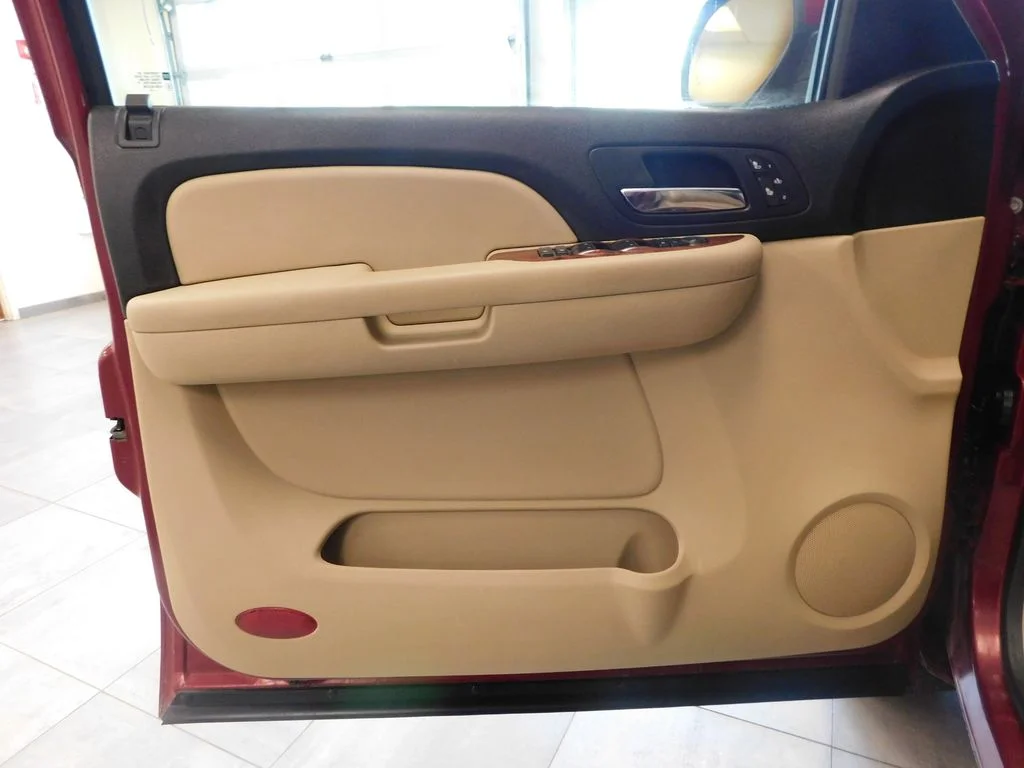 Used 2007 Sport Red Metallic Chevrolet LTZ image 11