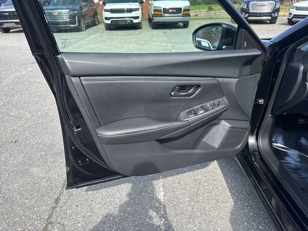 Used 2025 Black Nissan S image 22
