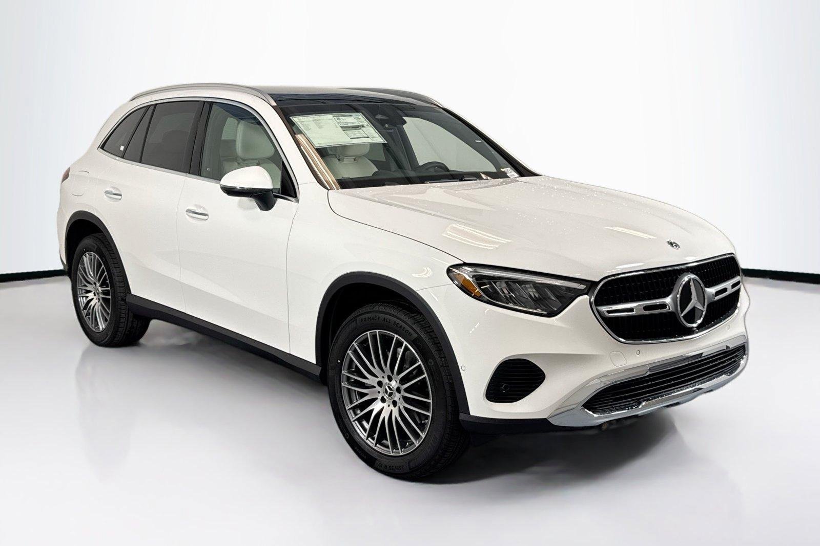 New 2026 Polar White Mercedes-Benz GLC 300 image 3