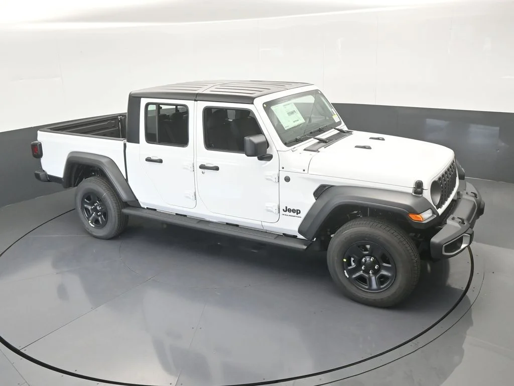 New 2026 Bright White Clear-Coat Exterior Paint Jeep Sport image 44