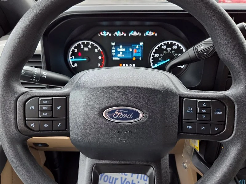 Used 2024 Brown Ford XLT image 33