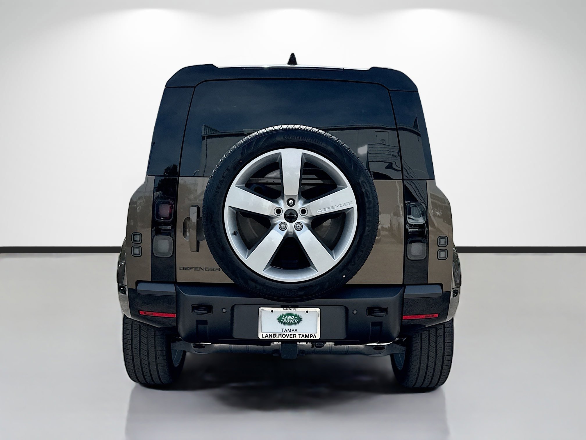 New 2026 Gondwana Stone LAND ROVER X-Dynamic SE image 4