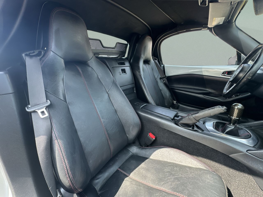 Used 2016 White Mazda Grand Touring image 35