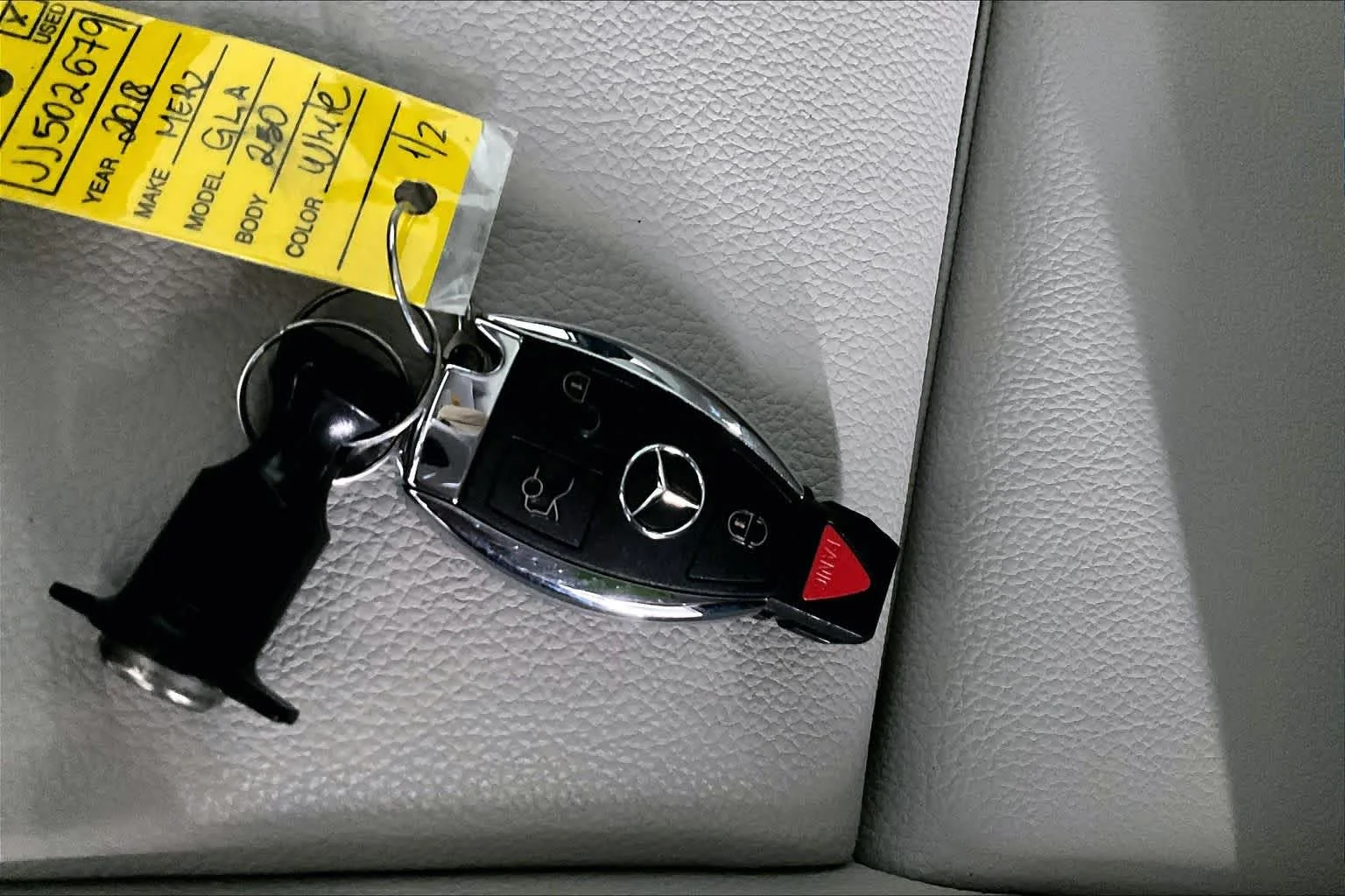 Used 2018 Polar White Mercedes-Benz GLA 250 image 15
