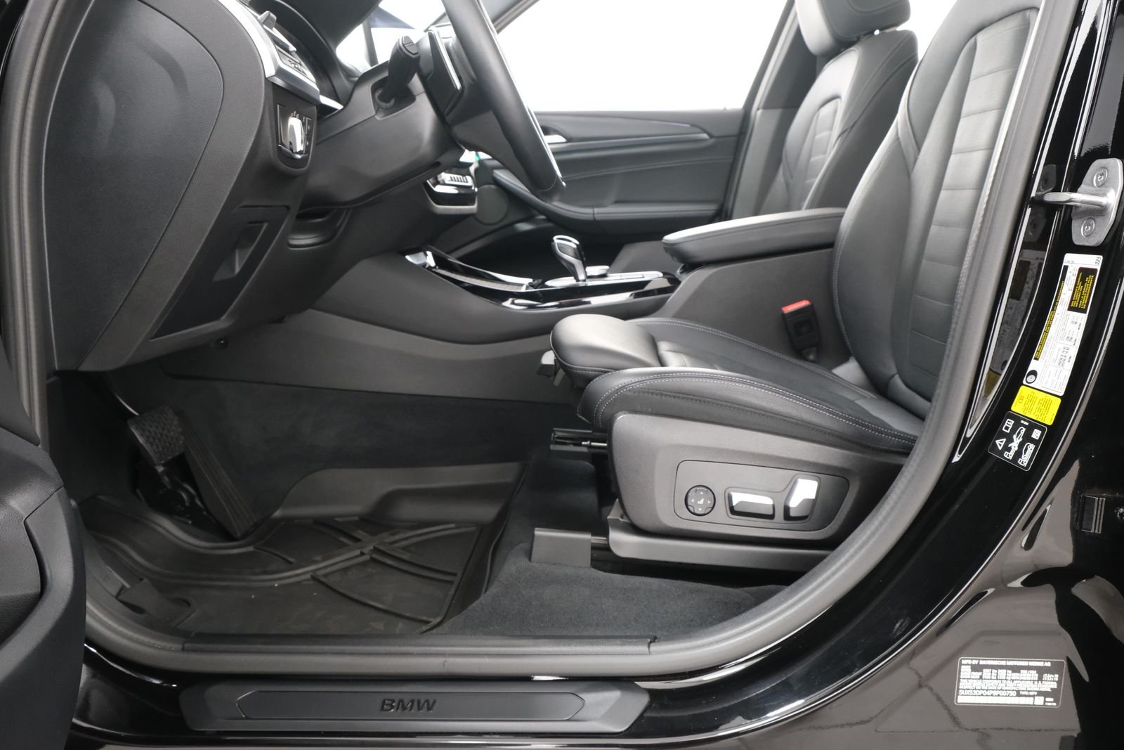 Certified Used 2023 Jet Black BMW xDrive30i image 32
